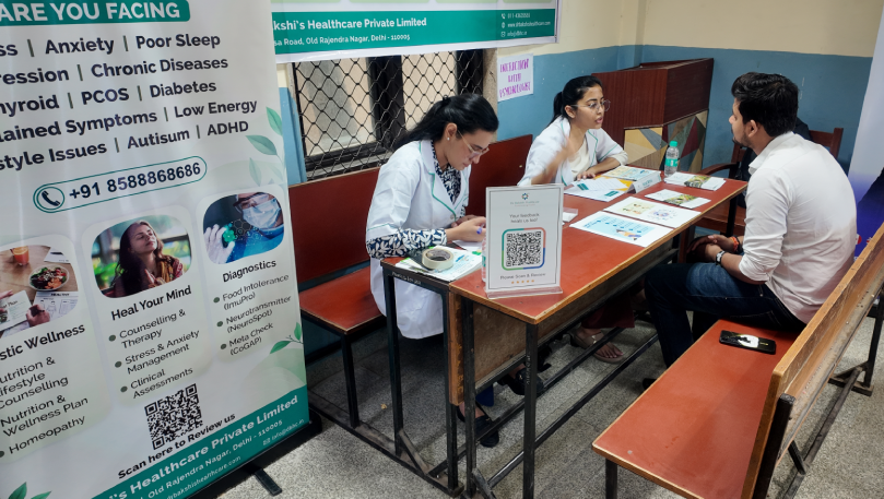 Health consultation at Moti Lal Nehru College workshop.